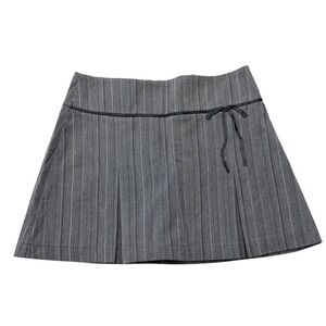 Pinstripe Pleated Mini Skirt Skort Tangents Womens Size‎ 3 4 Gray Schoolgirl